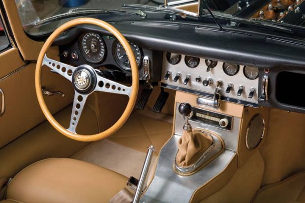 jaguar-xke-interior_4.jpg